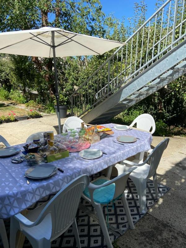 Les Perdrix - Appartement terrasse et jardin Charleville-Mézières Extérieur photo